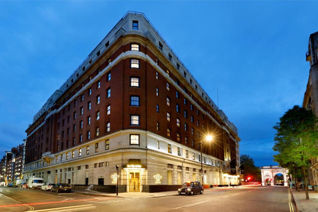 Online giftcard for hotel The Cumberland (Formerly Hard Rock)